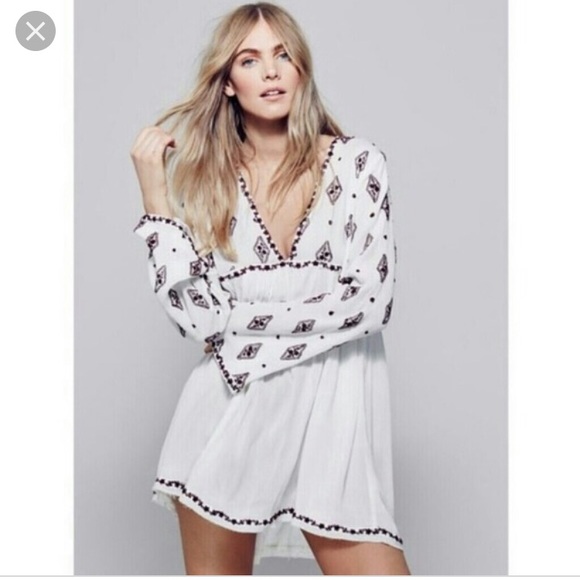 Free People Tops - FP EMBROIDERED TUNIC